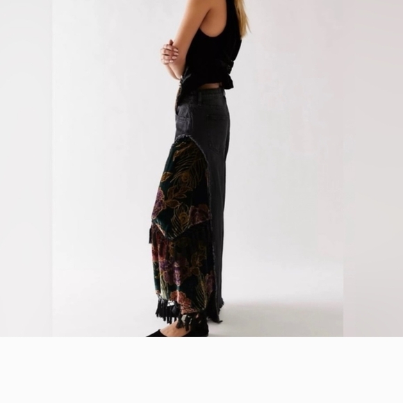 We The Free Black Just Frills Floral Velvet Fringe Jeans - Picture 9 of 13